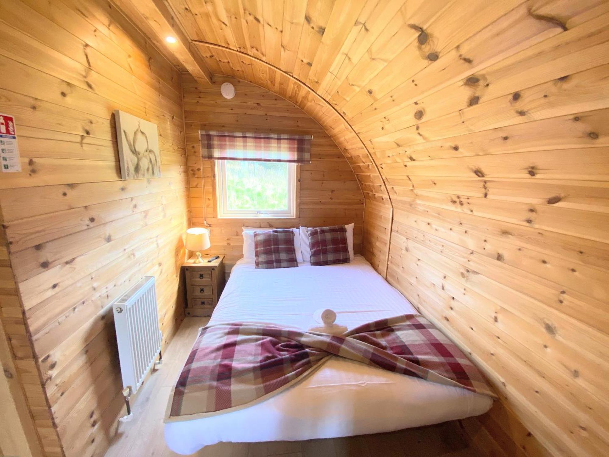 הוילה Kelty Pond View Pod 1 With Outdoor Hot Tub - Fife - Loch Leven - Lomond Hills מראה חיצוני תמונה